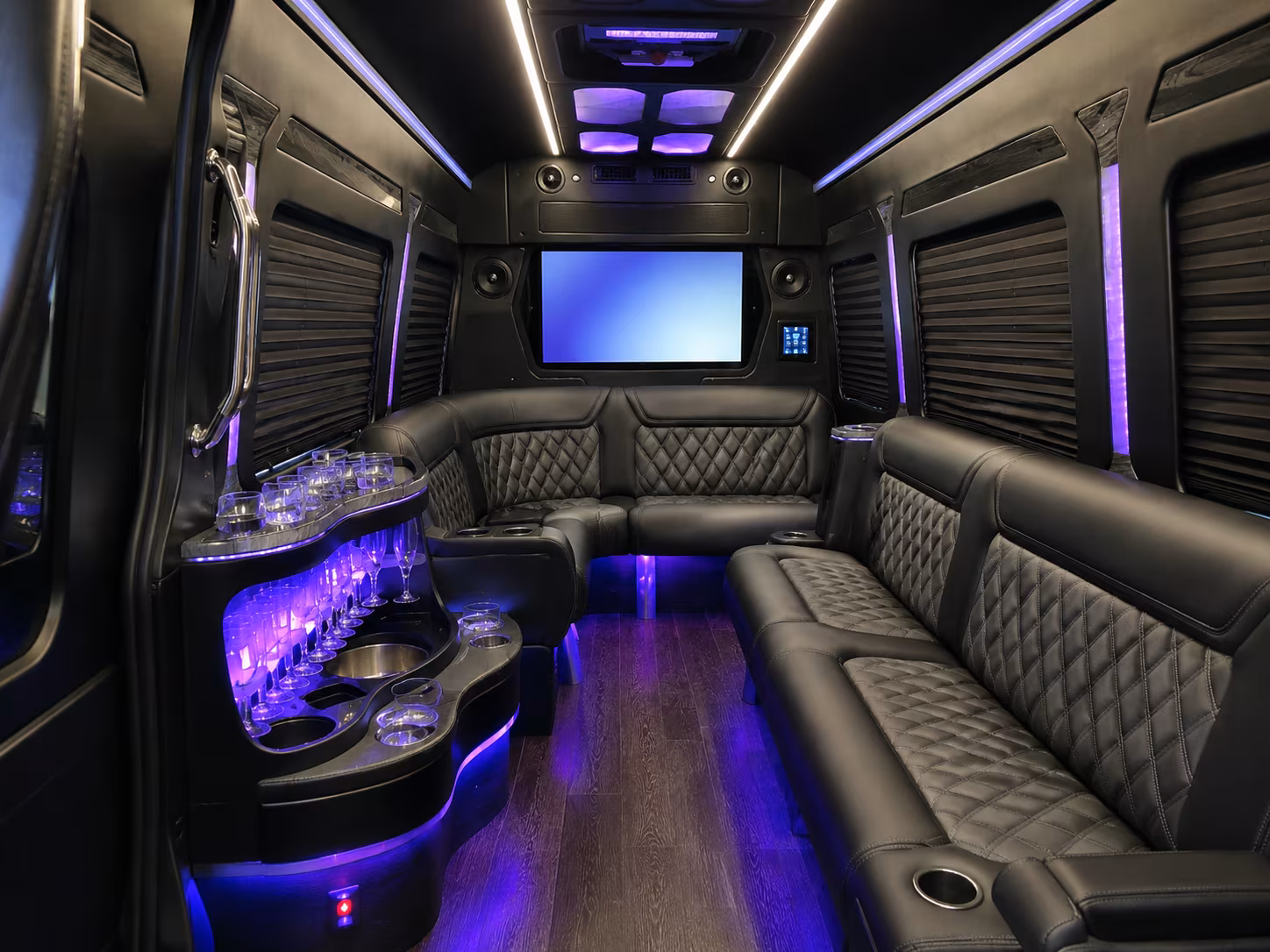 bus rentals for corporate retreats along the gulf coast