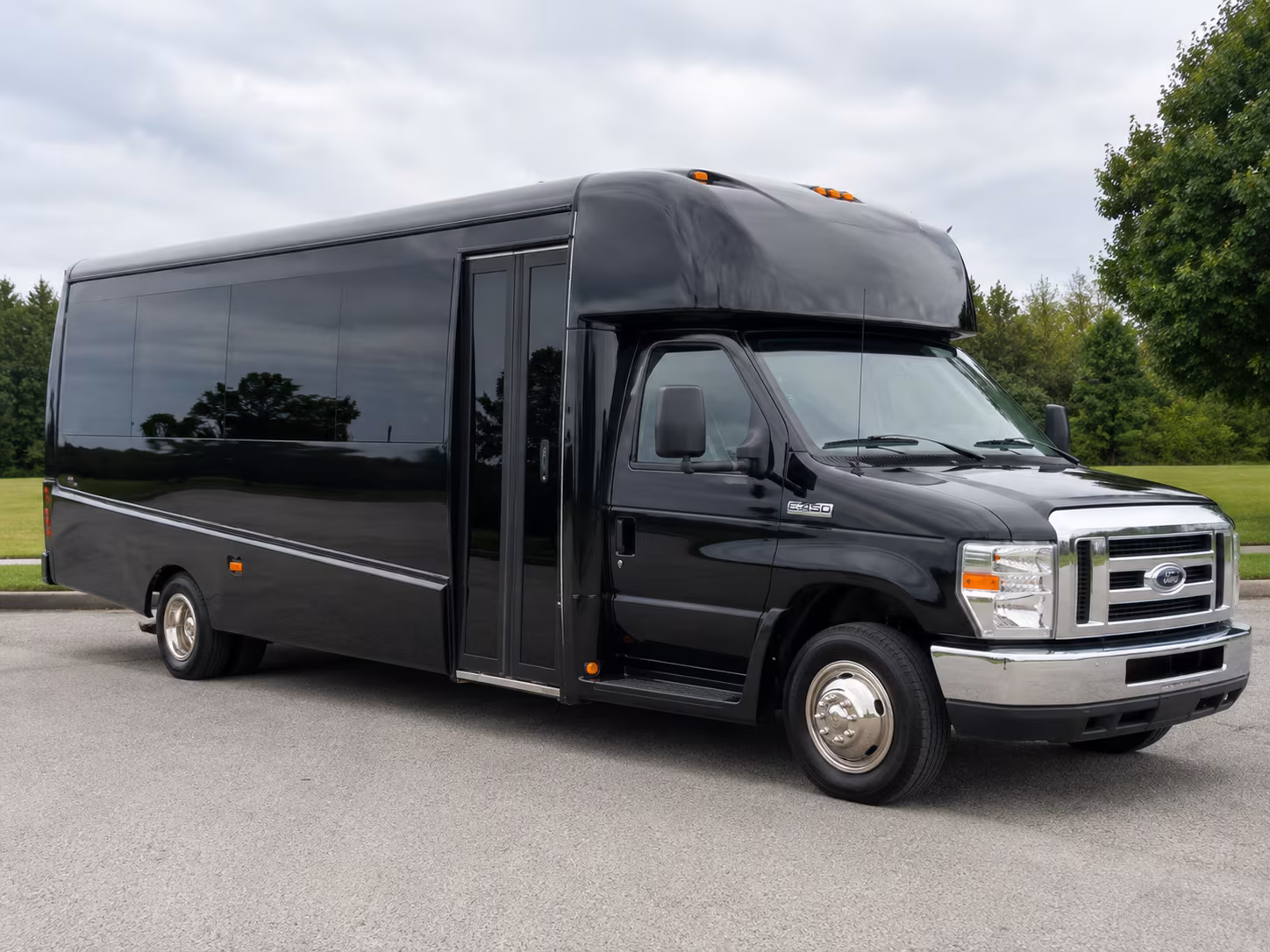 charter buses for large st petersburg prom groups