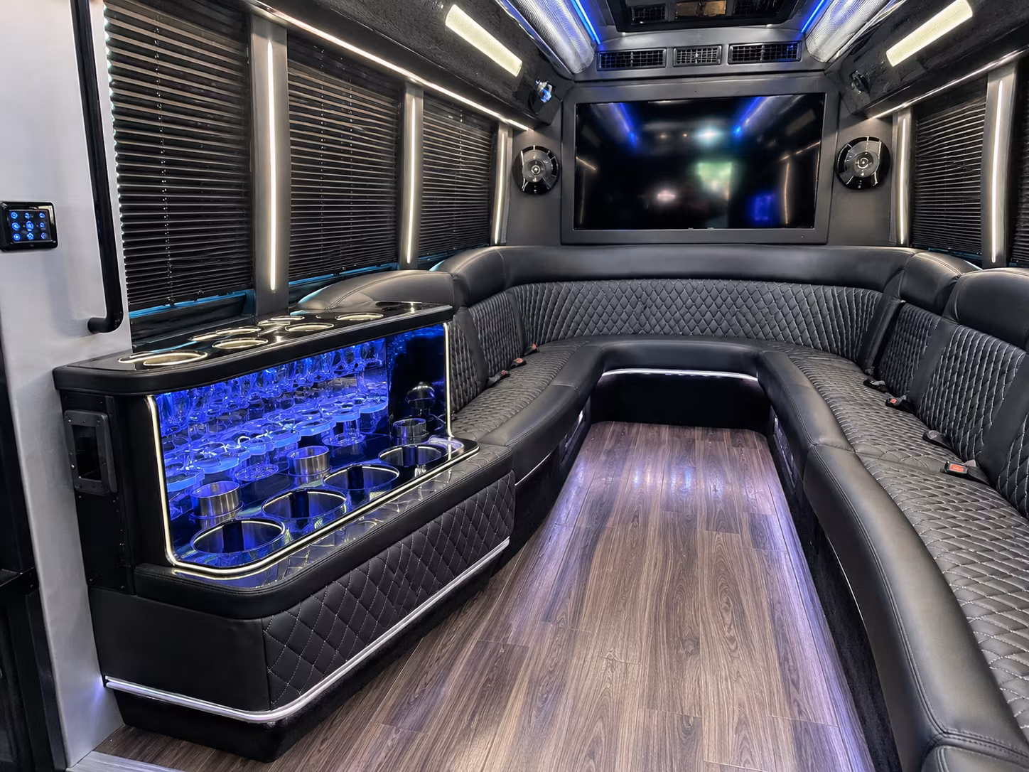 quincea n era sweet 16 party bus rental
